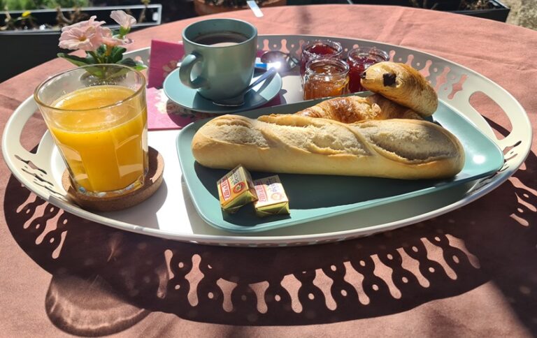 Petit dej continental site